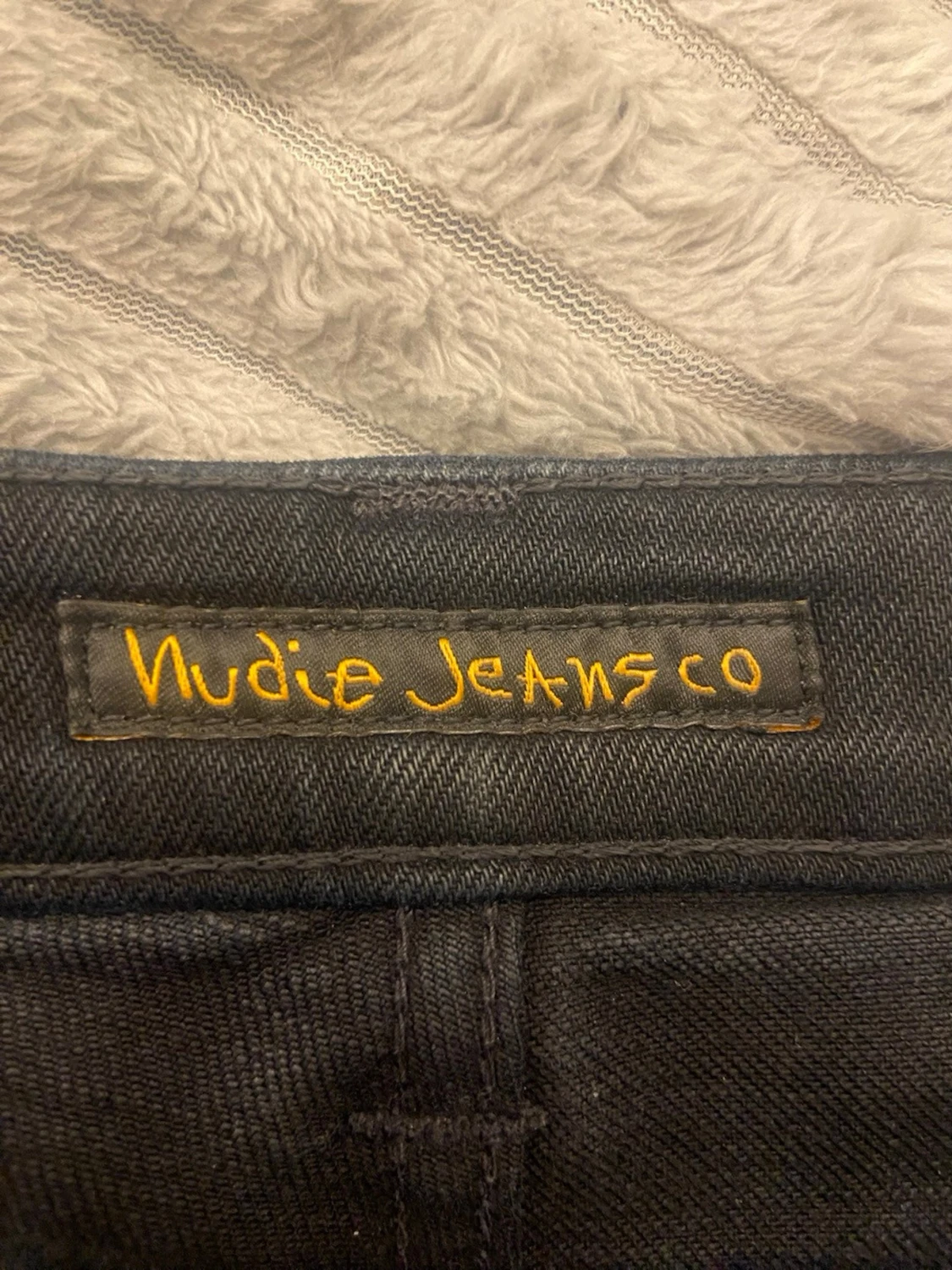 Svarta nudie jeans  - 4