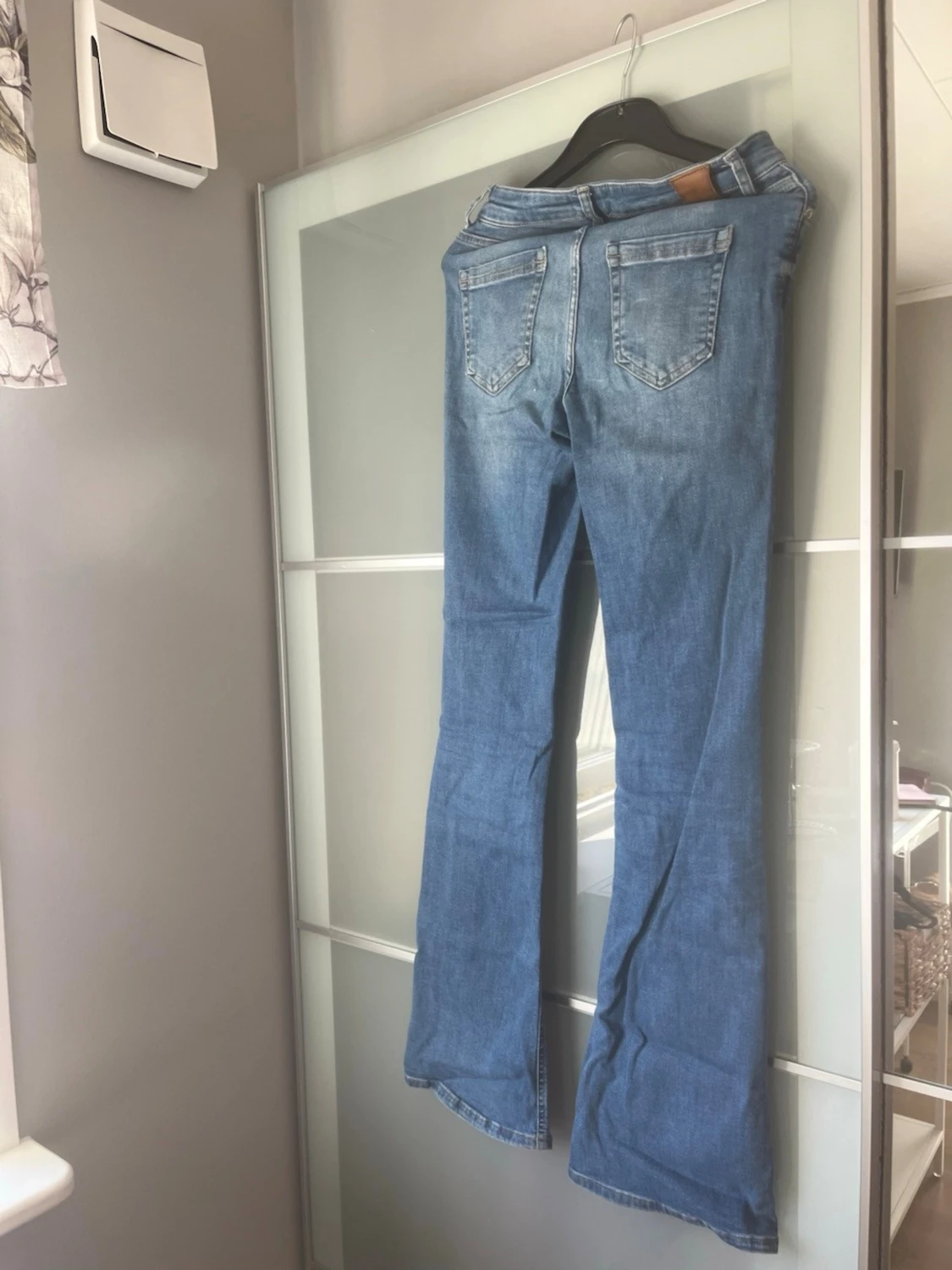 Bootcut blå jeans  - 1
