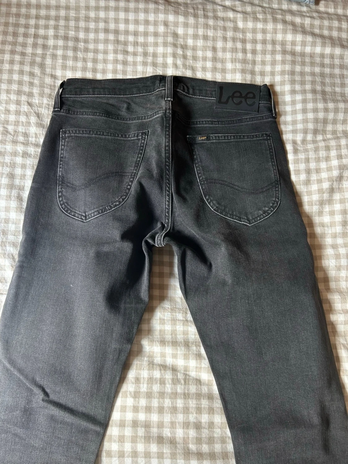 Svarta/ Grå Lee jeans med smal passform - 1