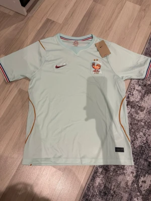 Frankrike tshirt  - Sprillans ny Frankrike tshirt! Vid minsta fundering kontakta mig!