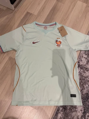 Frankrike t-shirt  - Sprillans ny Frankrike tisha! Investera inför sommarn! Vid minsta fundering kontakta oss✔️