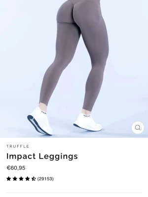  Impact leggings färgen Truffle storlek S  - Leggings från DFYNE som är helt äkta och super bra skick enbart använt 1-2 gånger. Storlek S reguler