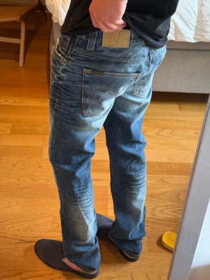 Nudie Jeans - Nudies i unik colorway. Modell: Grim Tim. Storlek: W34 L34. Grymt skick!