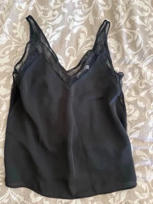 New mango tank top - Black classic top size Xs