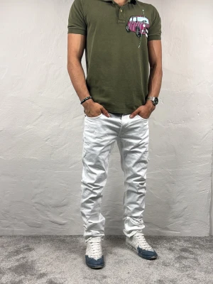 Replay jeans  - Ett par riktigt snygga jeans från Replay i storlek W30 L32 i modellen Anbbas 