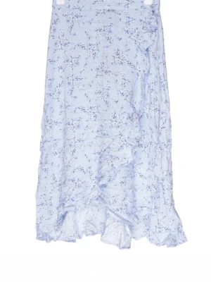 blommig kjol - Säljer en jättefin blommig blå långkjol från lindex i strl 146/152 🌸
