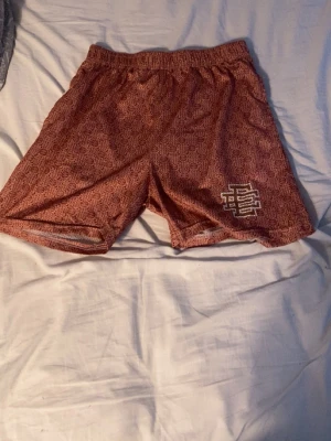 Eric Emanuel shorts  - De står xl men de sitter som s-m 