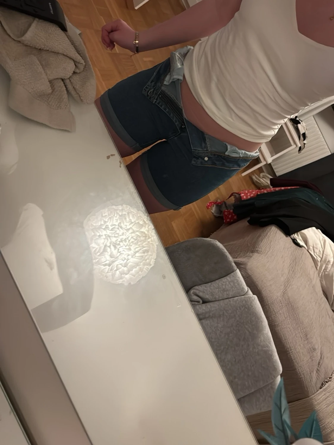 Blå denimshorts från Vero Moda - 2