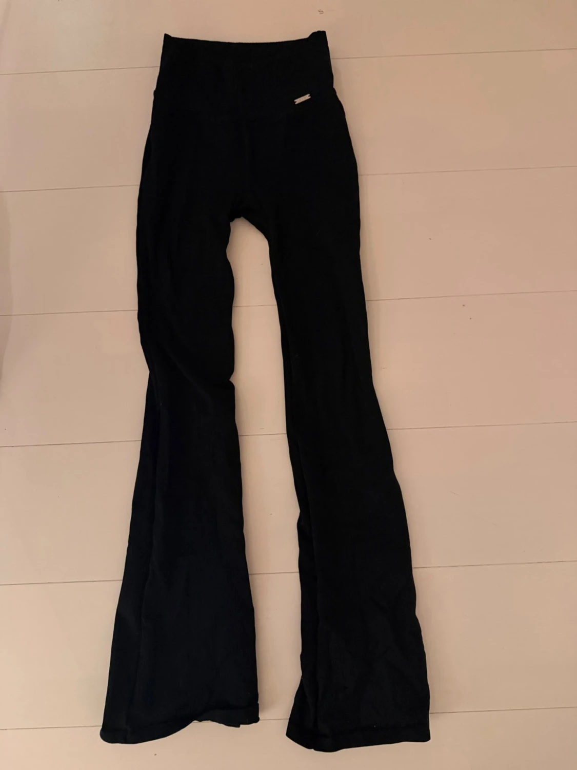 Svarta ribbade tulip leggins Aim - 2