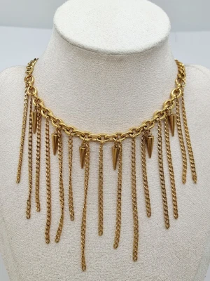 Handgjort halsband  - Material-rostfritt stål.  Bra kvalitet ✨️ Kedjetjocklek-7mm. 