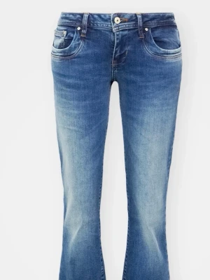 Blå bootcut jeans med slitningar - Snygga blå bootcut jeans !