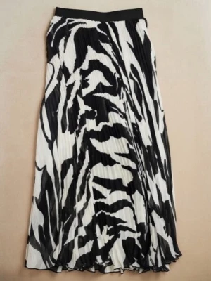 Plisserad kjol - Plisserad kjol från nakd