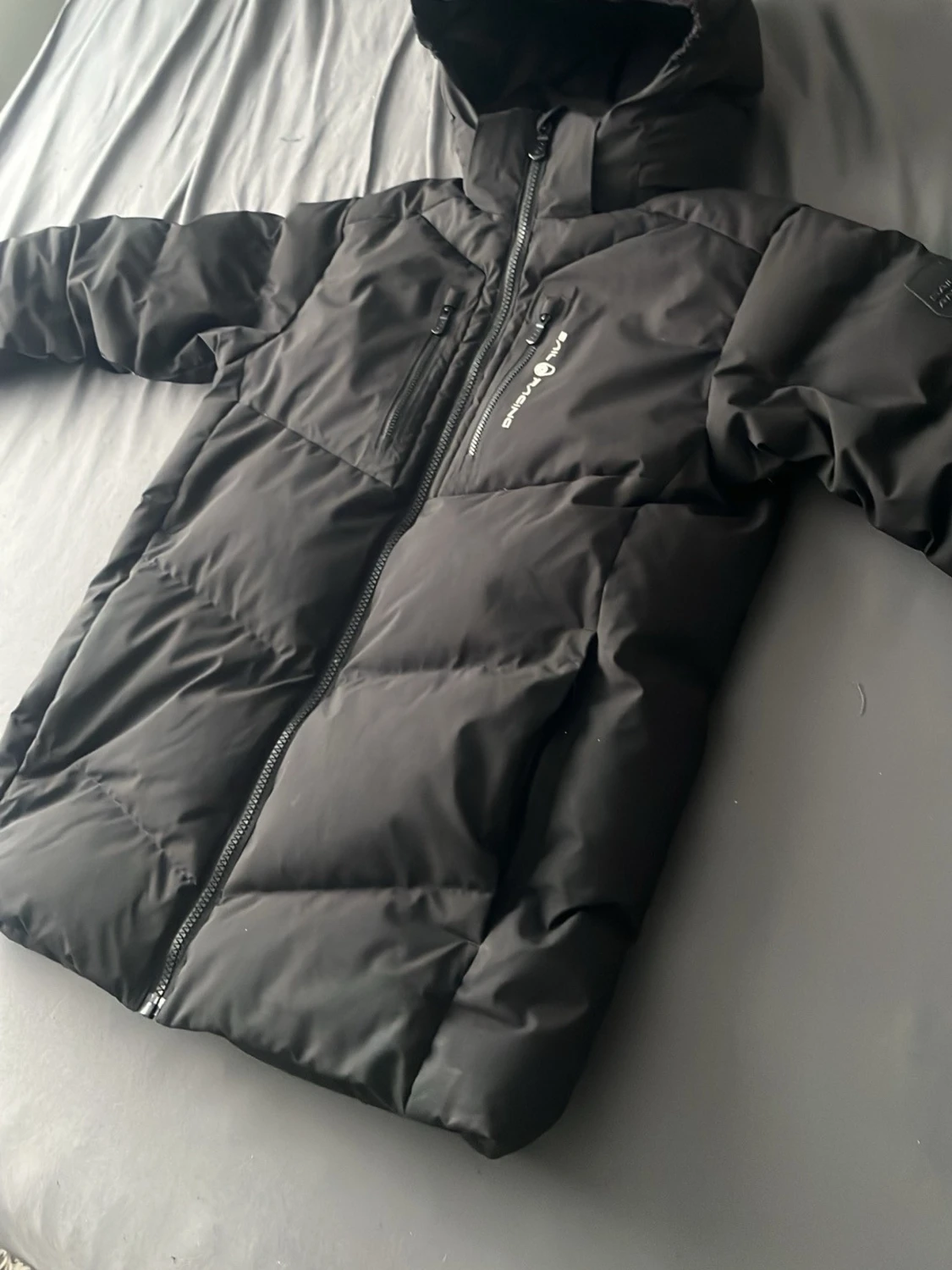 Svart dunjacka från Sail Racing - 1