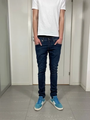 Dondup George Jeans  - Säljer nu dessa Dondup George Jeans, skriv för fler bilder/frågor🙌🏼