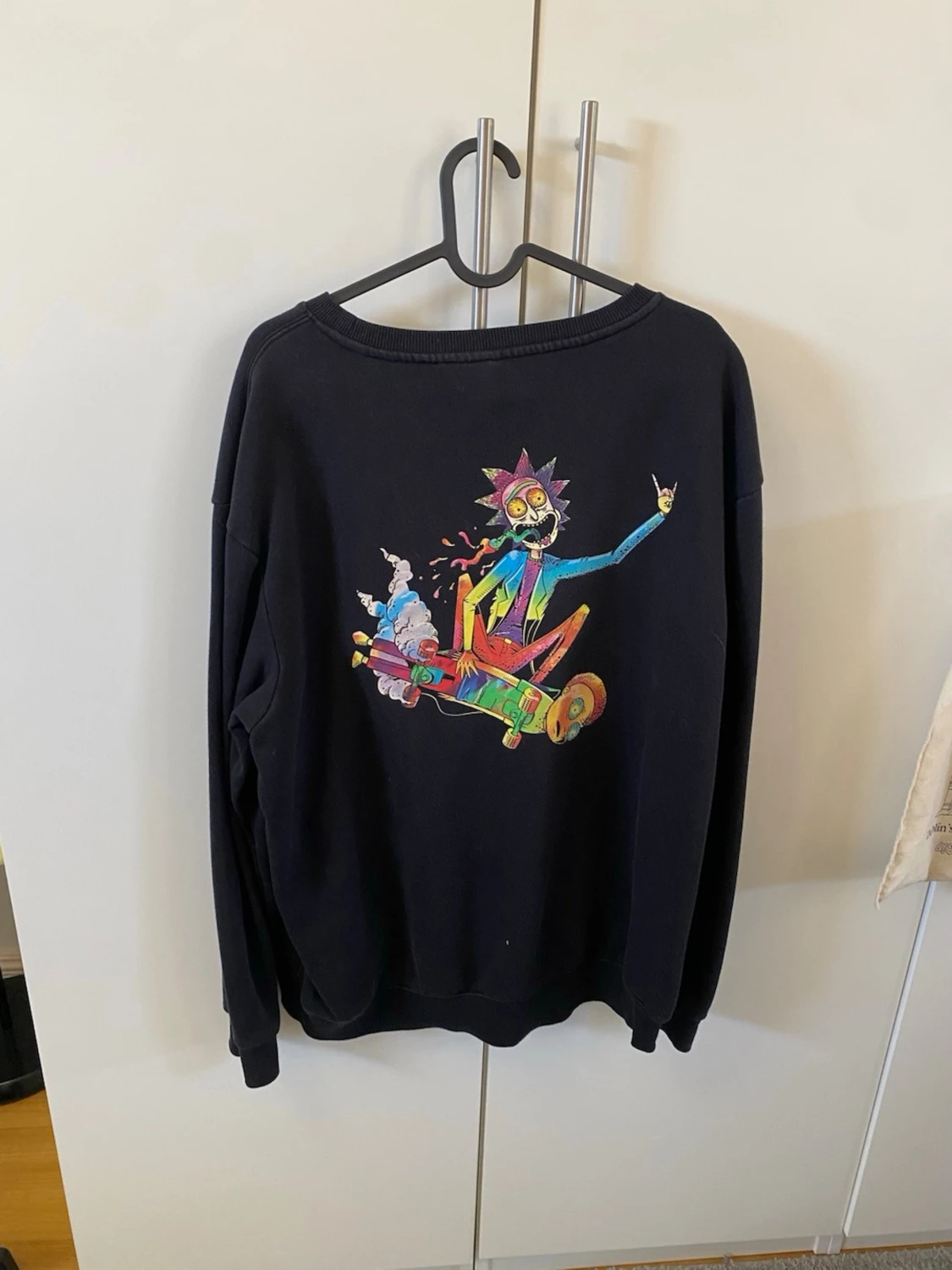 Rick and Morty svart sweatshirt - 1