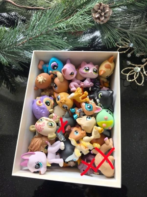 Littlest pet shop - Random lps. Jag drar med slutna ögon 1 random lps.