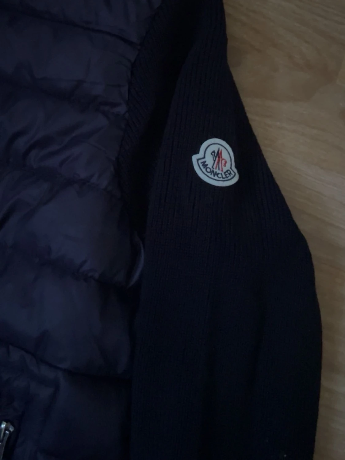 Mörkblå dunväst från Moncler - 1