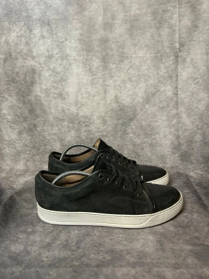 Lanvin skor - Mycket fint skick | Size UK 9 ≈ 43+ | fraktar inom 24 timmar | för att köpa klicka ”köp nu” | vid frågor eller funderingar är det bara att skicka ett meddelande | följare får bättre rabatter🙌
