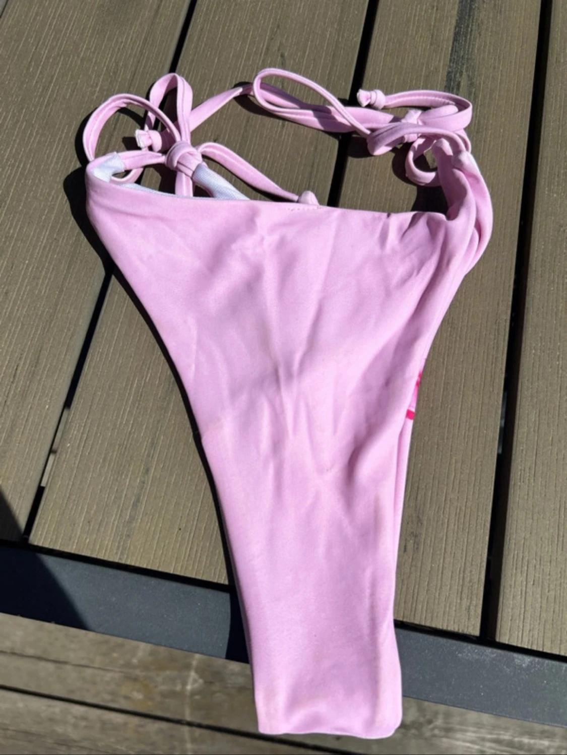 Rosa bikiniunderdel med blomma - 3