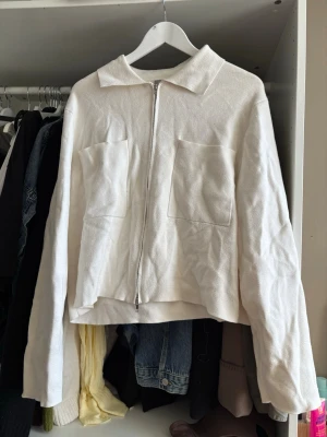 Vit kofta - Från Åhlens🌸