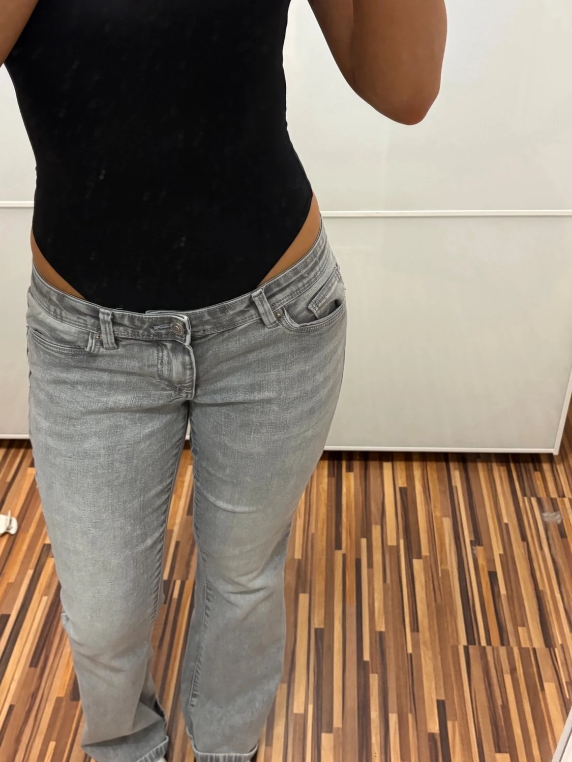 Grå bootcut jeans - 1
