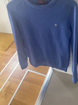 Blå stickad tröja från Morris - Snygg blå tröja från Morris storlek xs men passar s