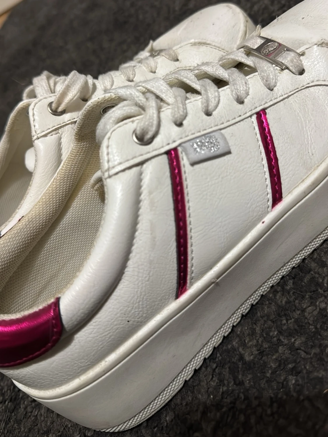 Vita sneakers med rosa detaljer - 3