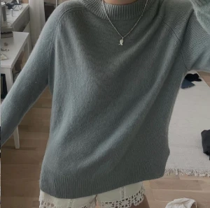 Kashimr tröja  - En jättefin Kashmir tröja i storlek s, priset kan diskuteras 