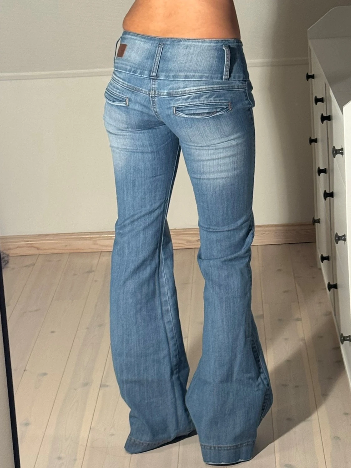 Lågmidjade bootcut jeans  - 2