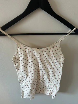 Linne med mönster - Ett linne med mönster som är så gullig 💞💞som ny! 