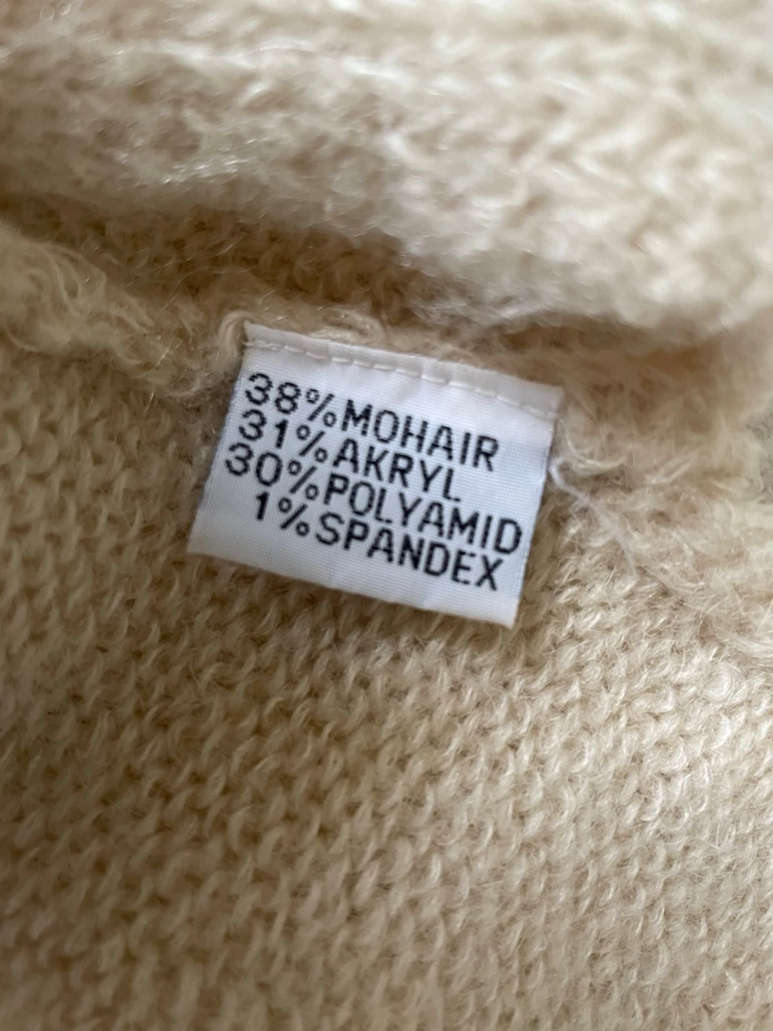 Beige polotröja med vida ärmar i mohair  - 4