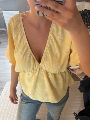 Zara blus - Använd två gånger