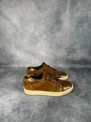 Lanvin DBB1 - Skick: 9/10 | Ingår: skor | storleken är UK7 | Nypris +-5200kr! | se mer på vår profil för liknande upplägg!🌊🍾