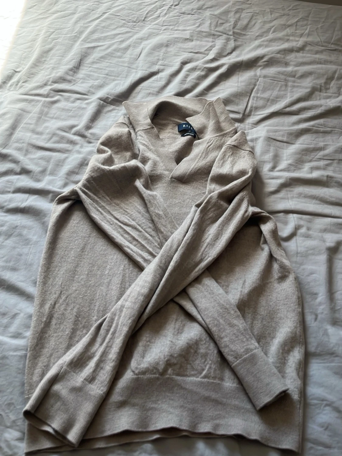 Beige stickad tröja från Brothers