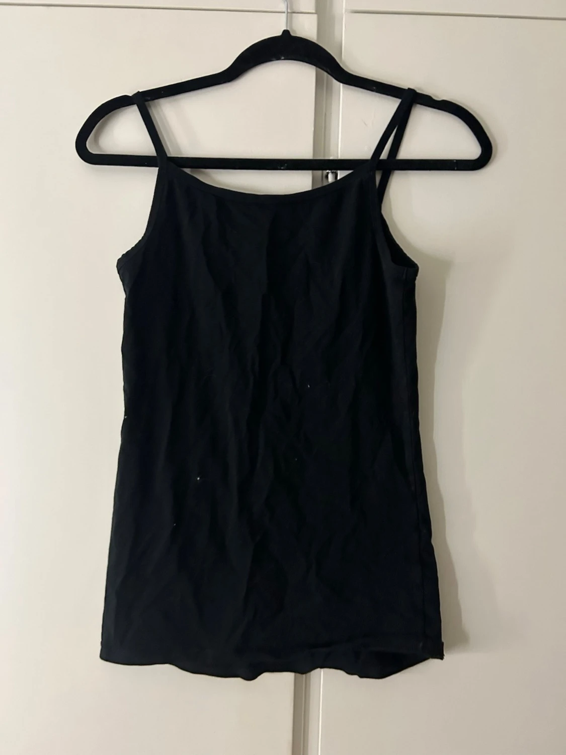 Svart enkel linnetopp - 1