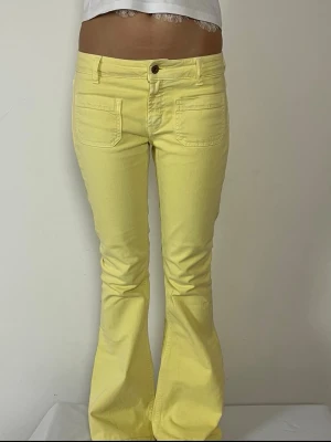 Dondup Dam Jeans Gul  - Jättefina Dondup Jeans 👖 Strl W27 - Midjemått 70cm 