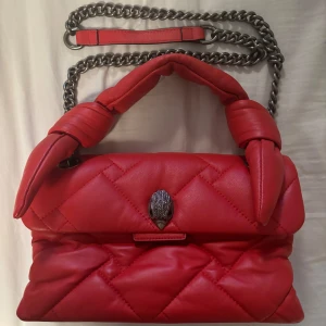 Röd Krut Geiger London väska - Knappt använd, inga defekter. Öppen för prisförslag!