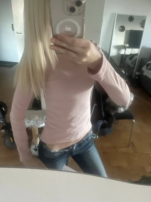 Långärmad topp - Storlek S, köptes i butik i Turkiet. 