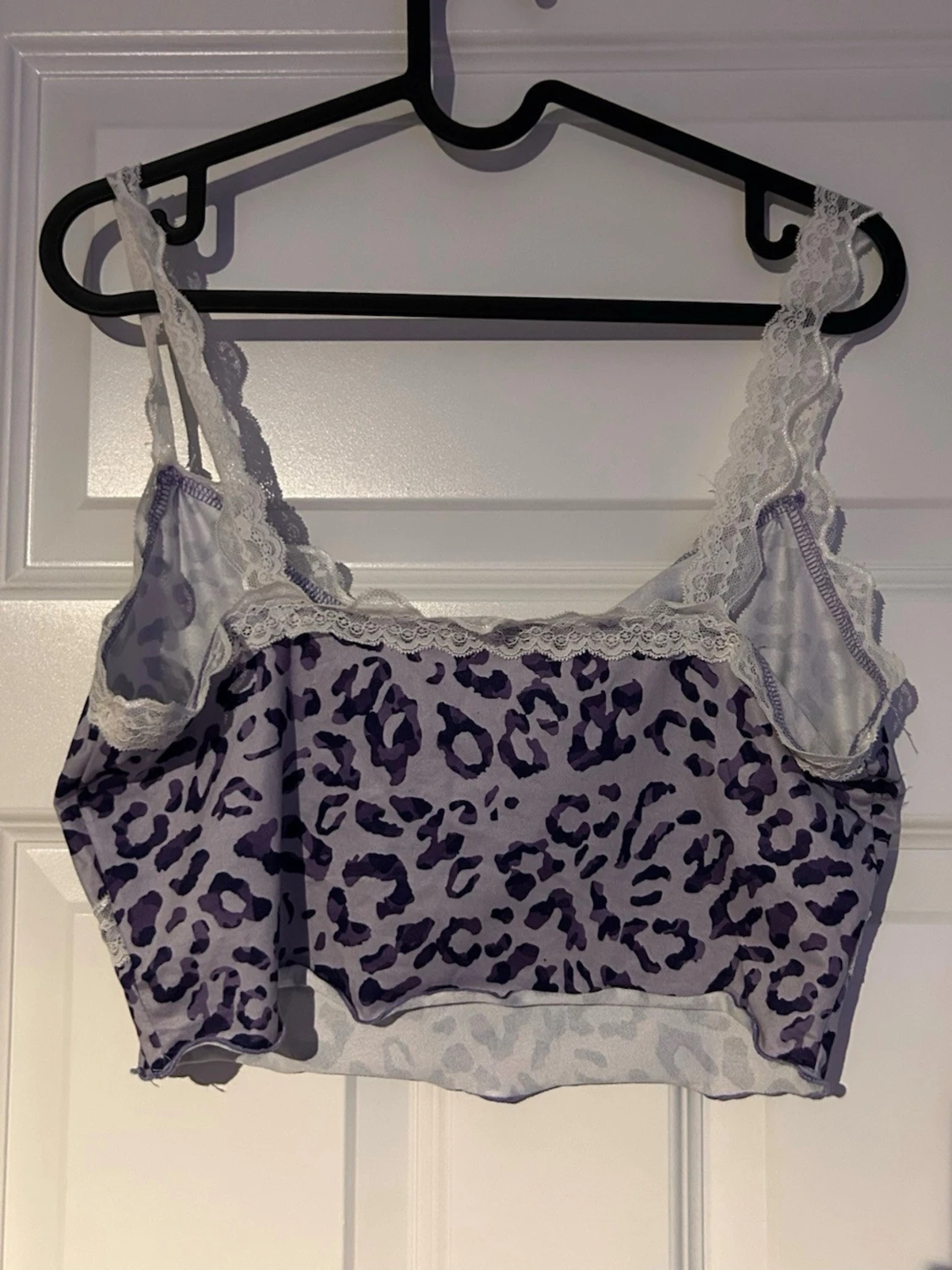 Lila leopardmönstrad croppad linnetopp - 1