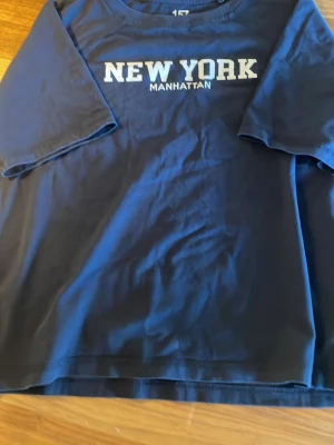 New York topp från Lager 157 - Använd många gånger men fortfarande i bra skick.