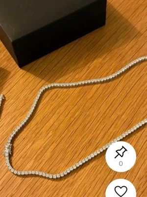Halsband - Halsband