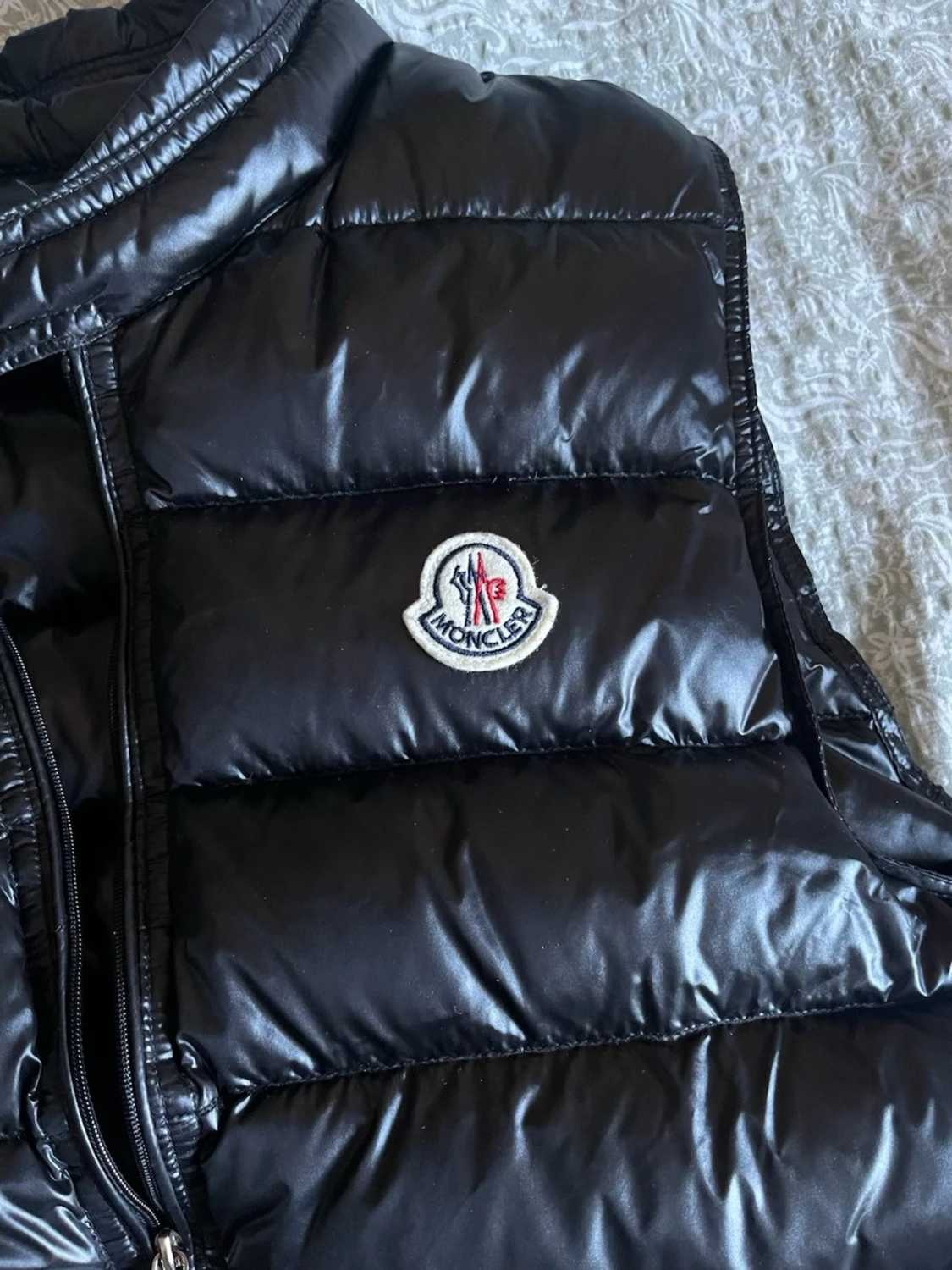 Svart dunväst från Moncler - 2