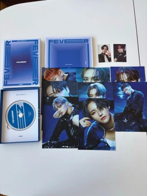 Ateez album  - Ateez Zero:Fever album med Seongwha och Yunho photocards! Saknar tyvärr klistermärken men annars komplett🫶🏼