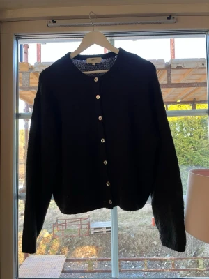 Stickad kofta - Supersöt! 💞💞❣️❣️