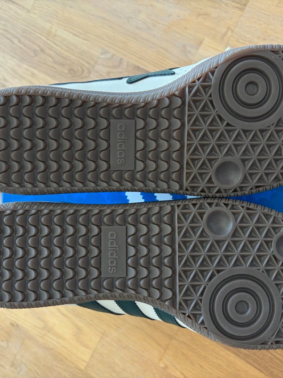 Adidas x bape sambas  - 3
