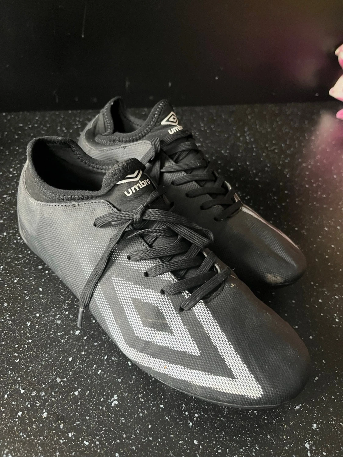 Svarta Umbro fotbollsskor - 1