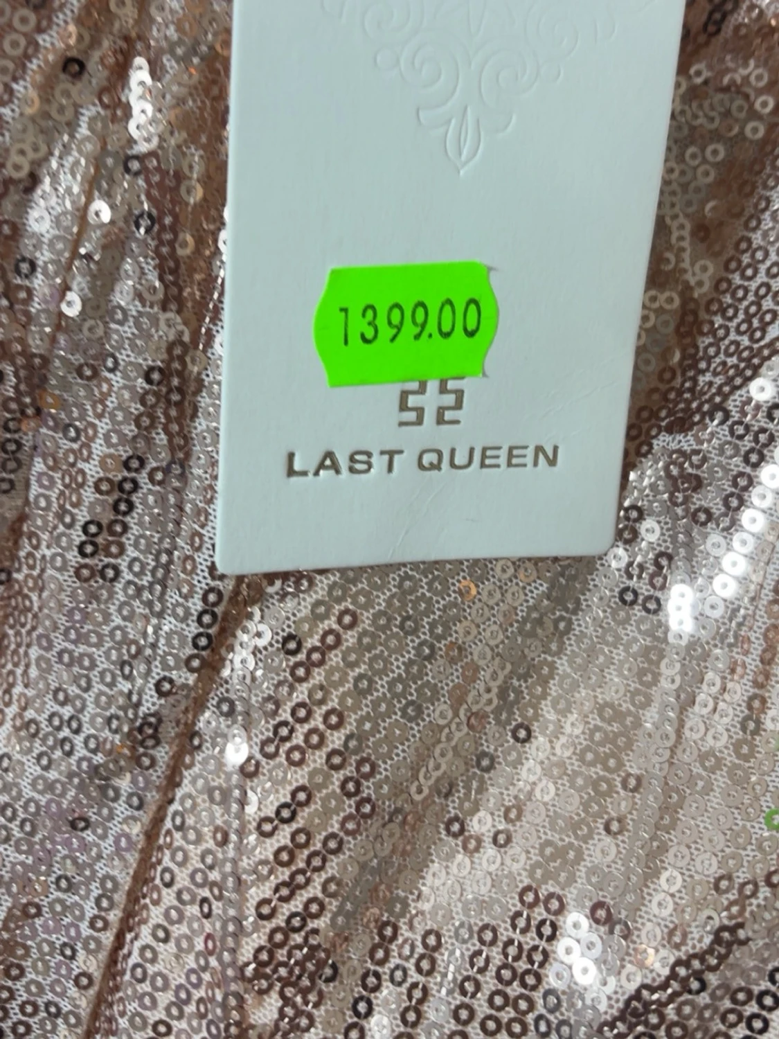 Glittrig långklänning Last Queen
