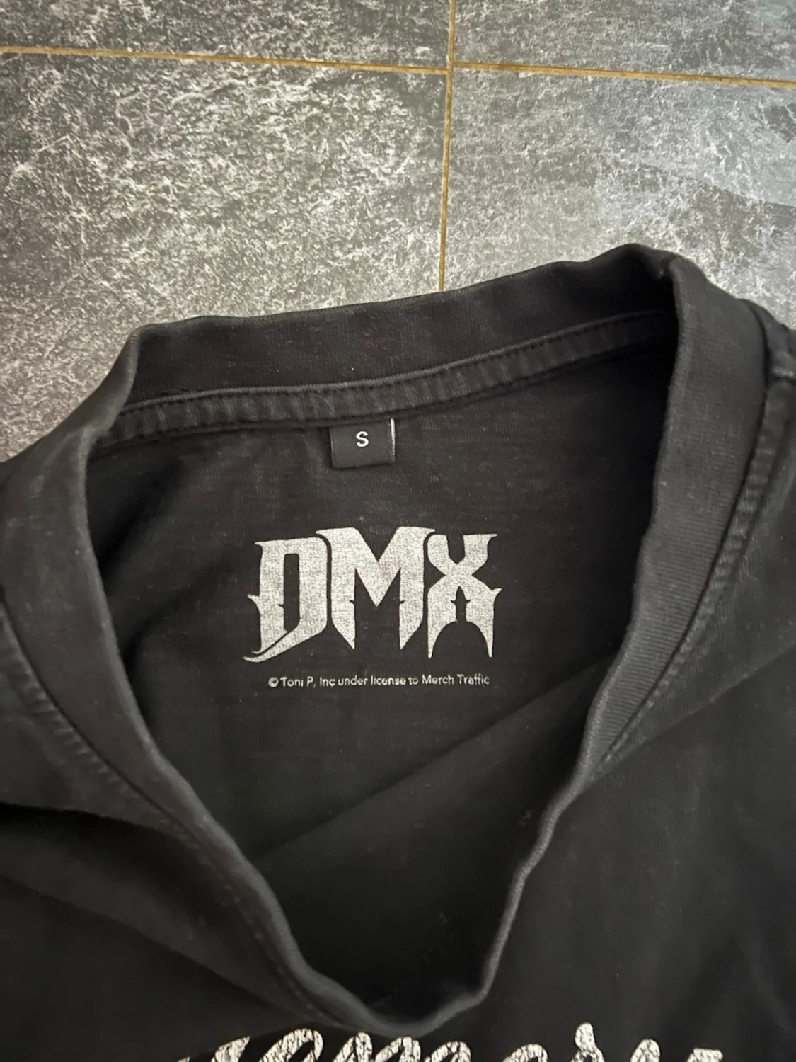 Svart tröja med tryck - 3