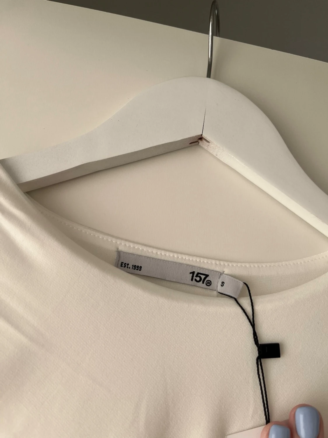 Vit draperad klänning  - 1