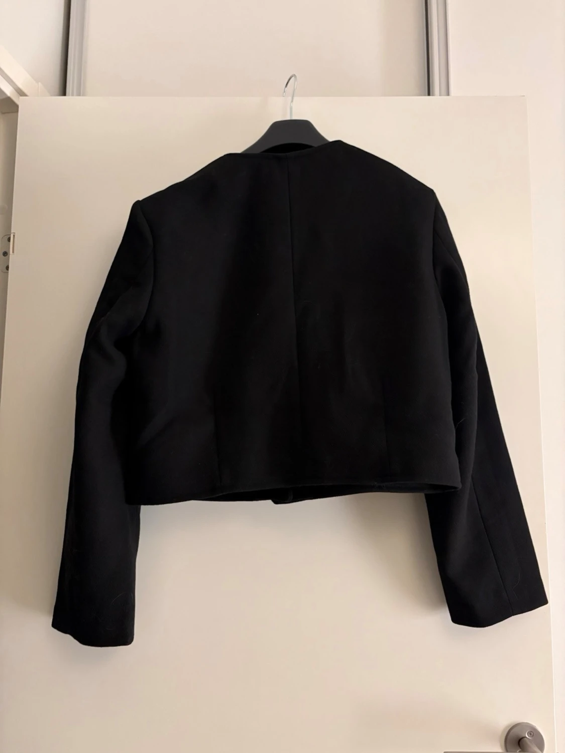 Svart kort kavaj med silverknappar oanvänd  - 3